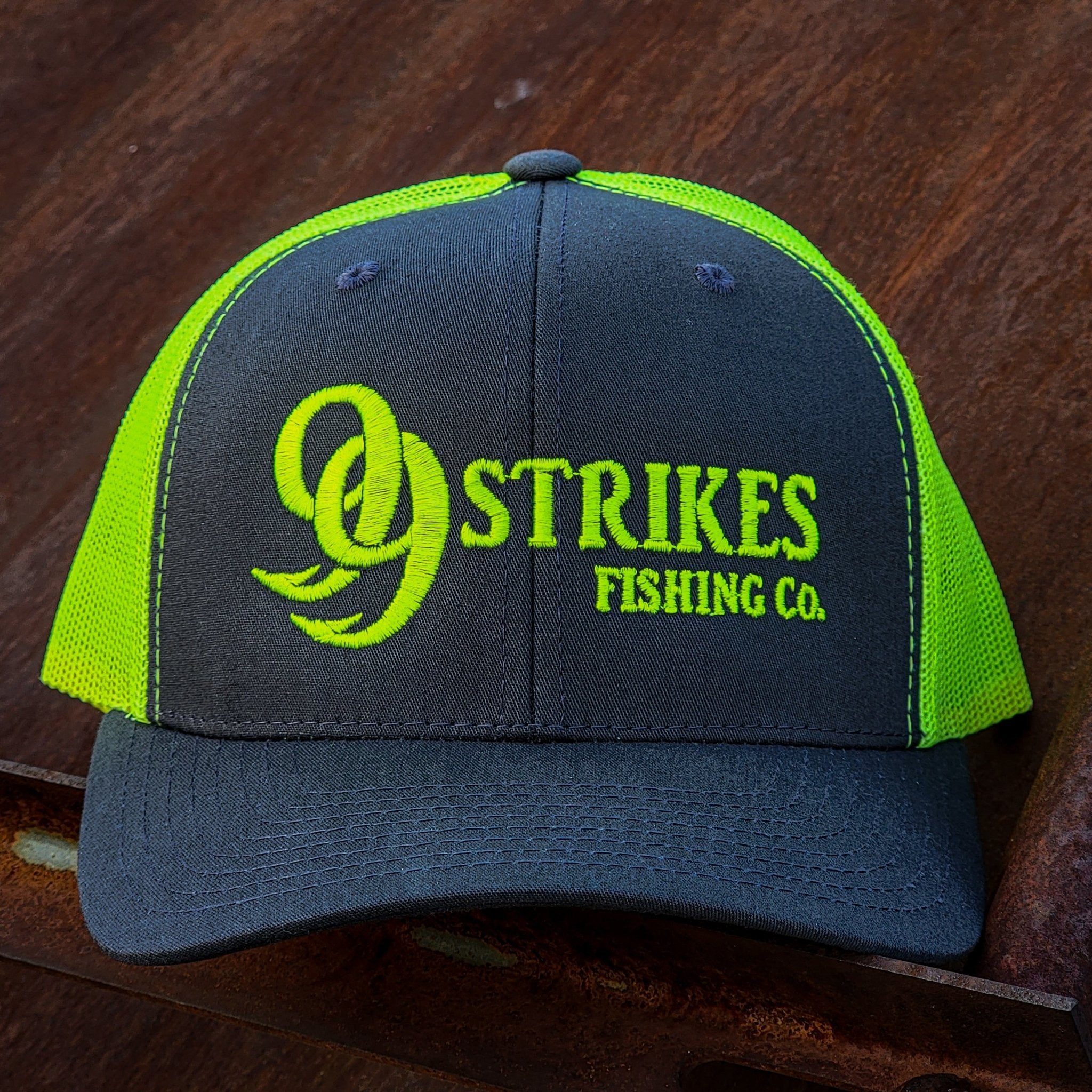 https://www.99strikes.com/cdn/shop/products/99-strikes-neon-yellow-green-snapback-hat-237805.jpg?v=1647421015&width=2400